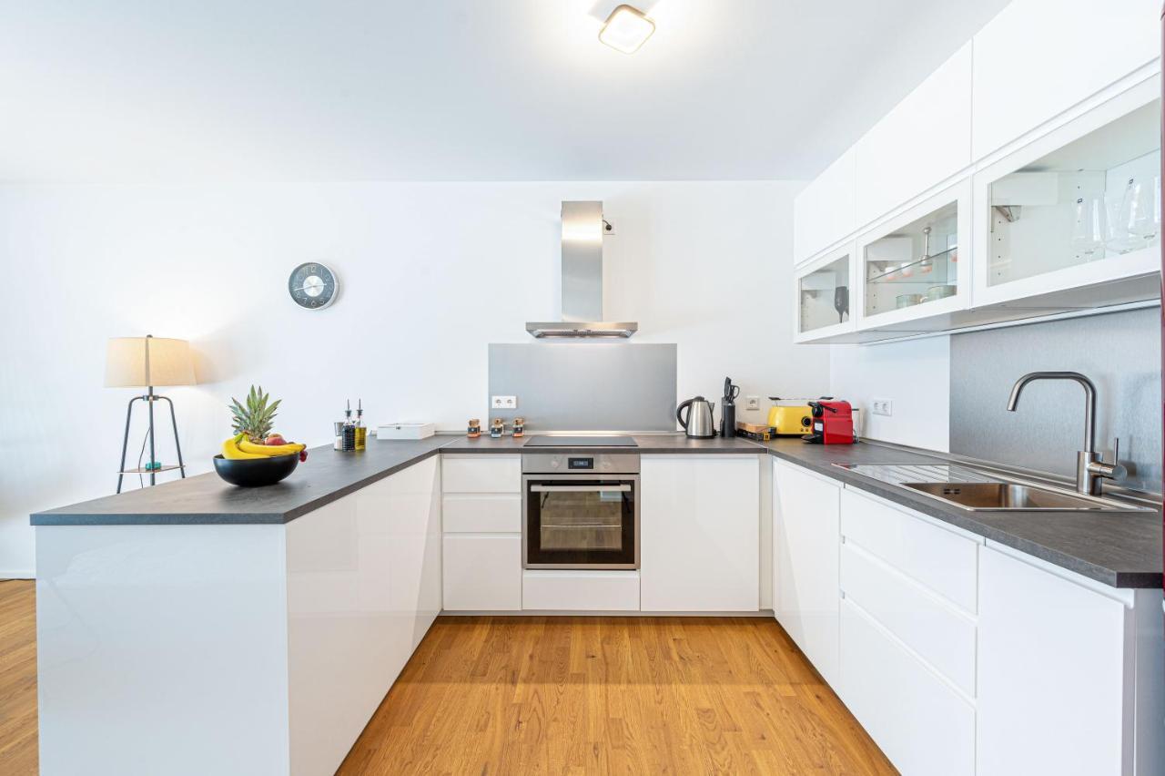 Lit Living: Luxus - Box Spring - Parking - Terrace Appartement Ludwigshafen am Rhein Buitenkant foto